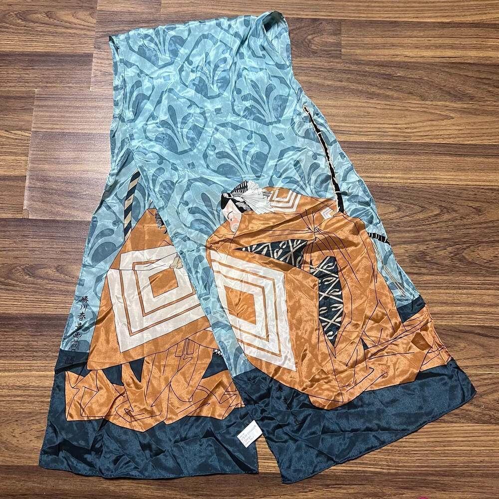 The Art Institute of Chicago Kabuki-Themed 100% Silk Scarf